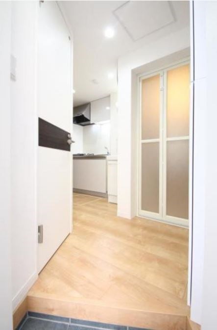 アンバー新小岩 玄関