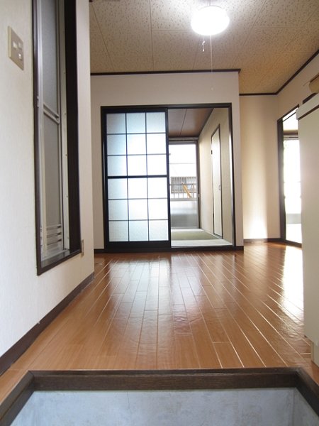 メゾン柳原Ａ棟 玄関