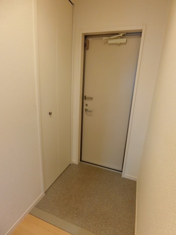 ヒログランデ 玄関