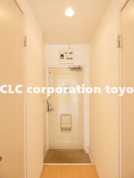 ソリッドリファイン大島 玄関