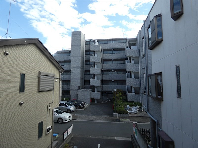 カリーナ その他7