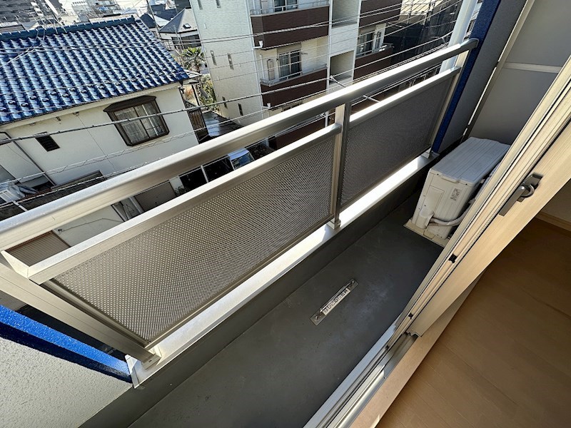 アンプルールフェール南船堀 ベランダ