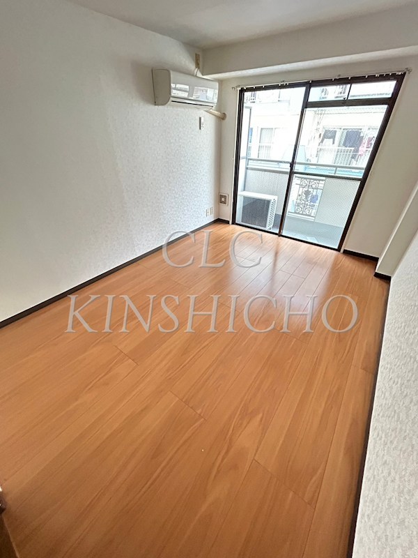 小林ビル リビング