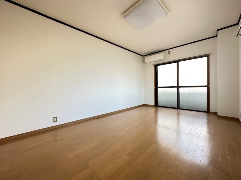 ＬＥ・ＶＩＬＬＡＧＥひらい ベッドルーム