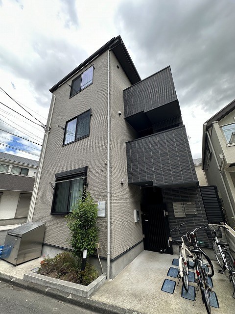 ル・レーヴKASAI 303号室 外観