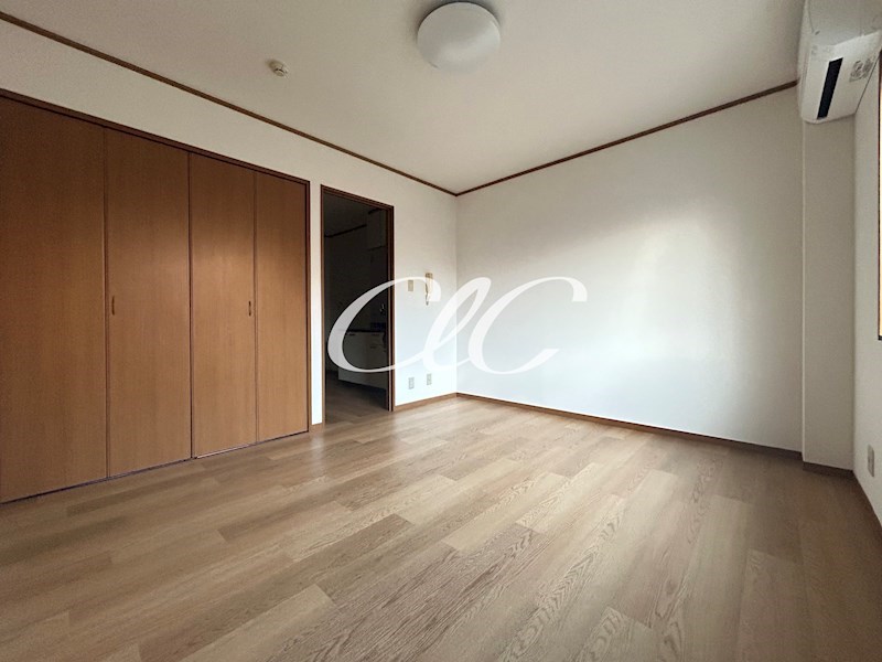 第２酒井マンション ベッドルーム