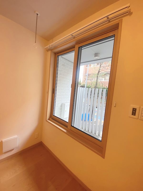 BE　WEST ベランダ