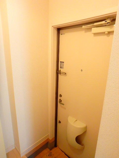 ピノーラ    玄関