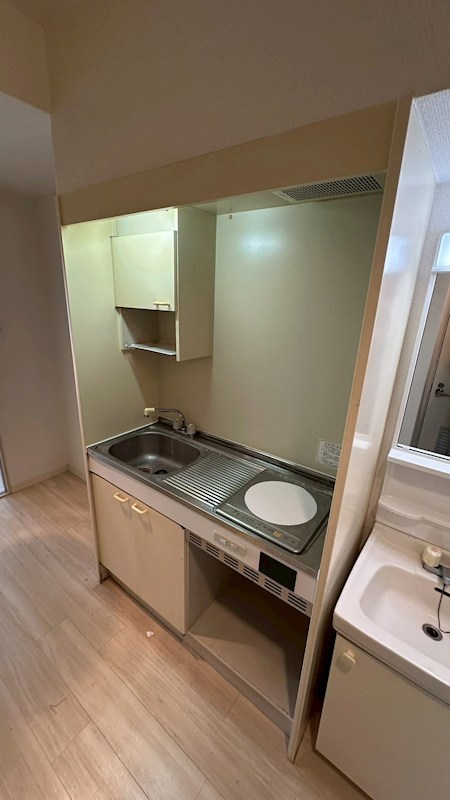 シャインドミール キッチン