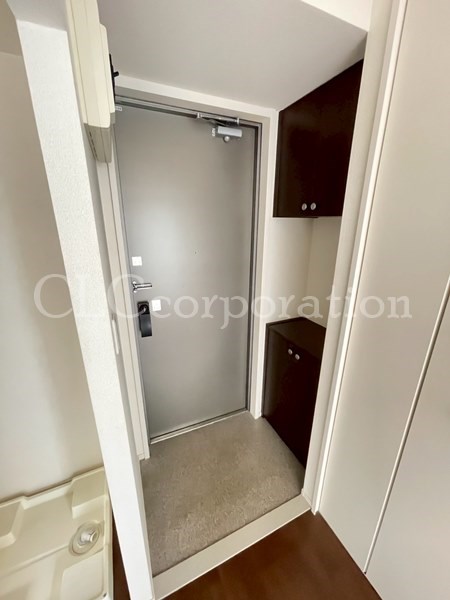 フラワームーン 玄関