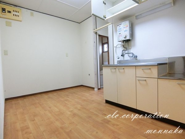 根本貸家 リビング