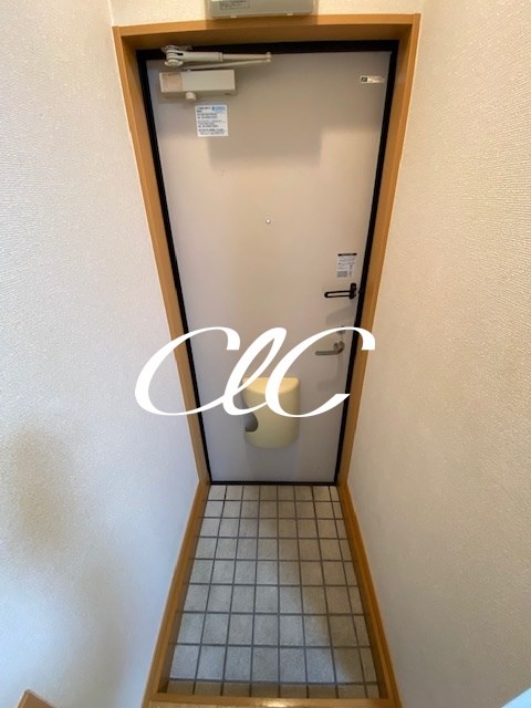 カリア 玄関
