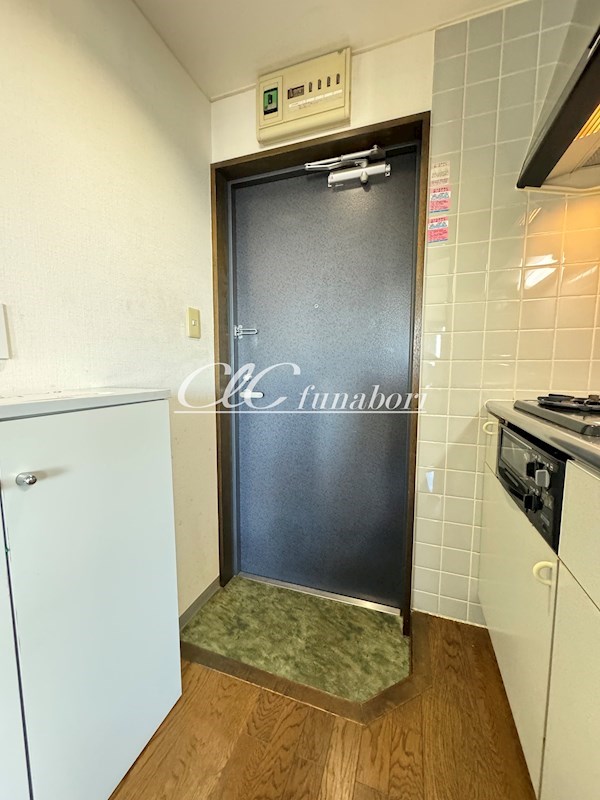 リヴレーヌ５６ 玄関