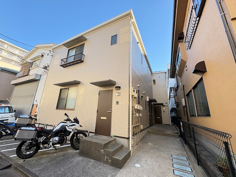 イーストビレッジ  202号室 外観