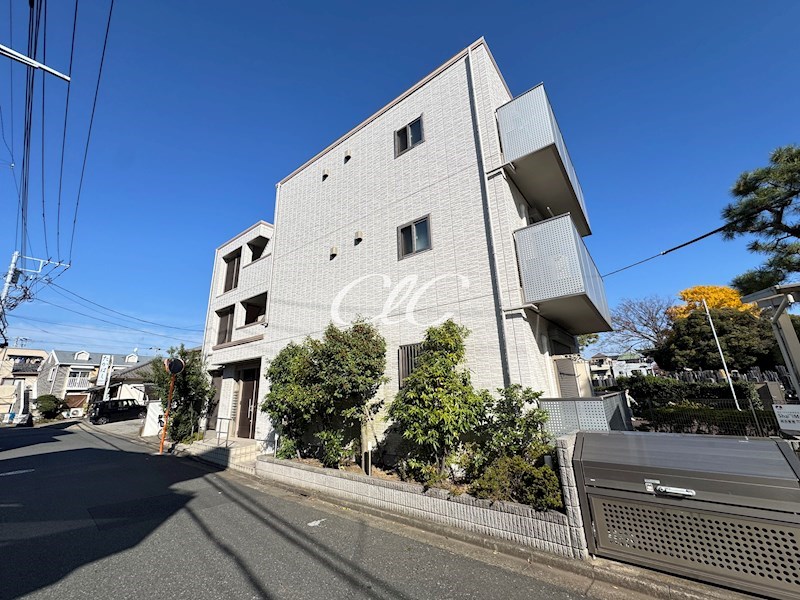 ピュアホワイト 外観写真