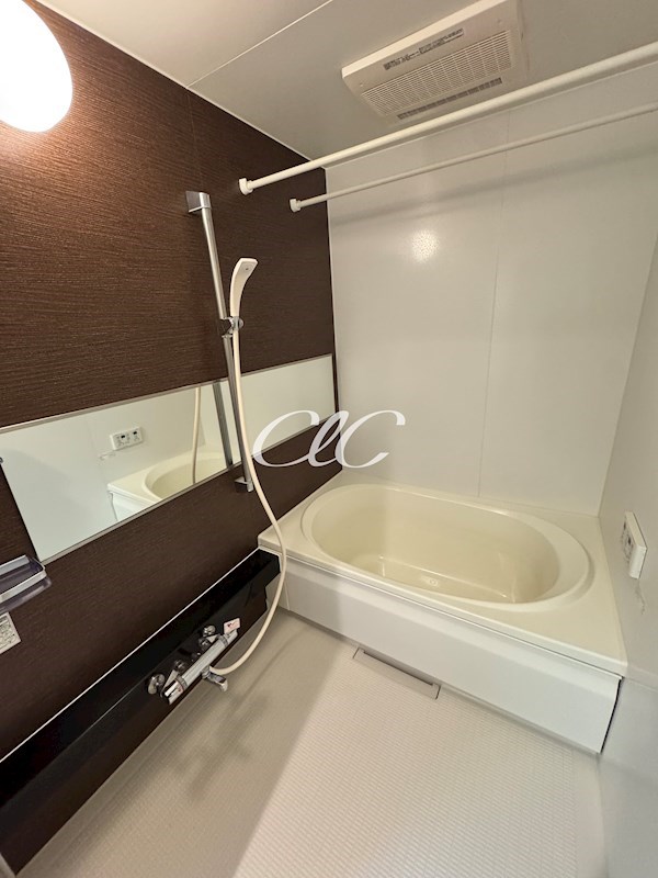 ピュアホワイト 風呂画像