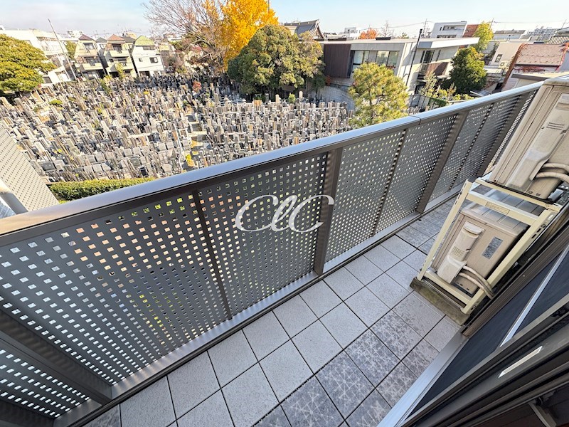 ピュアホワイト ベランダ