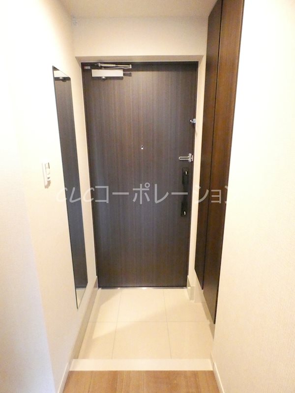 ORSUS UMEJIMA 玄関
