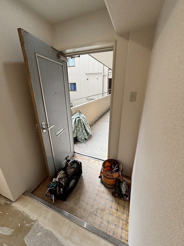 リベール上野 玄関