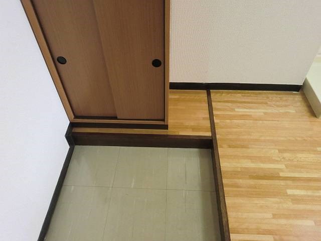芝ハイツ 玄関