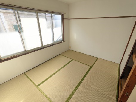 御代の台荘A棟 ベッドルーム