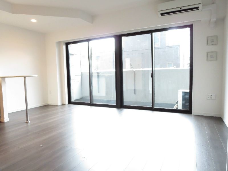 ザ・グランフォーリア西日暮里赤土小学校前ステーションマークス   リビング