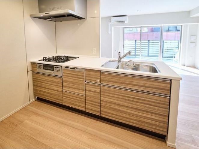 コンフォリア・リヴ西大島ＳＯＵＴＨ キッチン