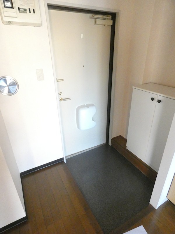 レジデンス金子 玄関