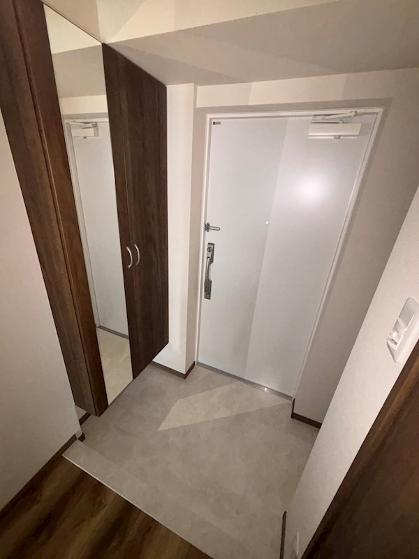 ラグゼナ平井サウス 玄関