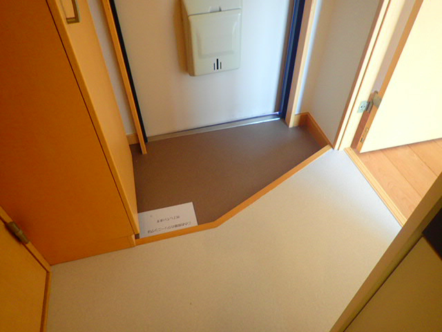 アンビロンＭ 玄関