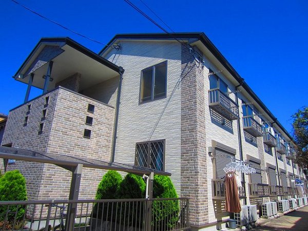 フロムファースト 外観