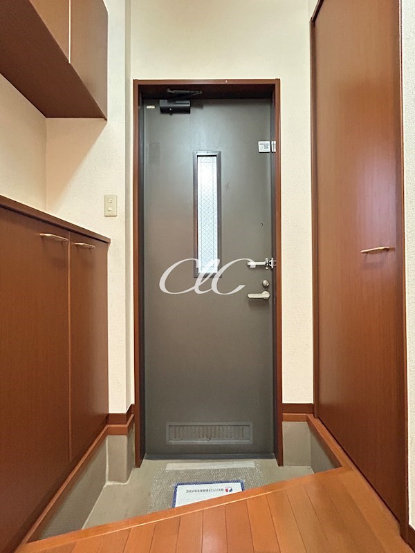 エスペランサ・アヤ 玄関