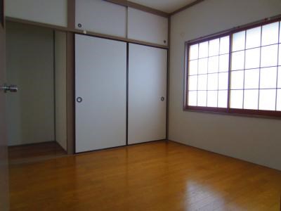 第２酒井マンション ベッドルーム