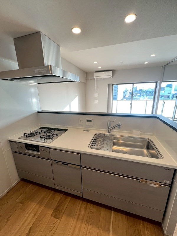 イニシア東京尾久 キッチン