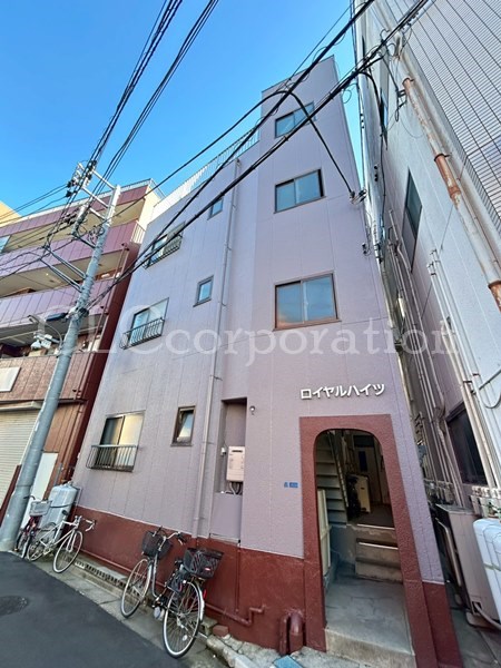 ロイヤルハイツ 外観