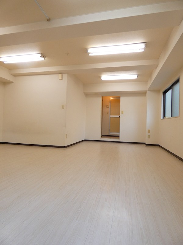 牧ビル ベッドルーム