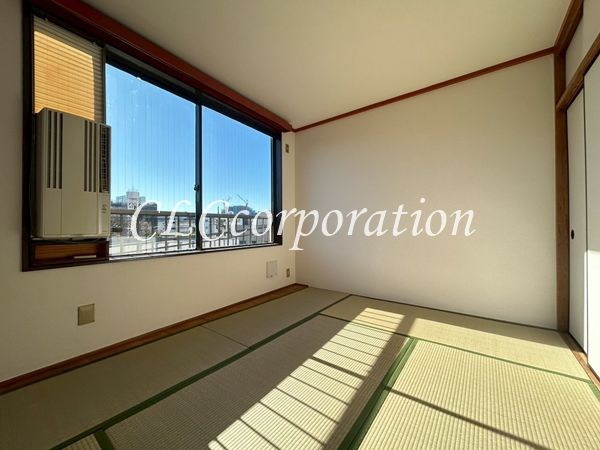 山越ビル リビング