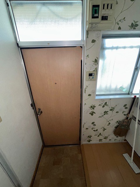 みかど荘 玄関