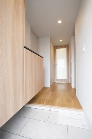 イニシア東京尾久 玄関