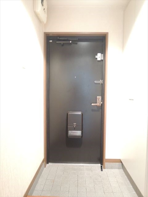 村田ビル 玄関