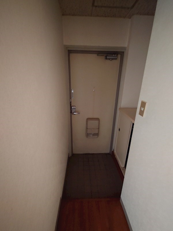 メゾン福栄 玄関