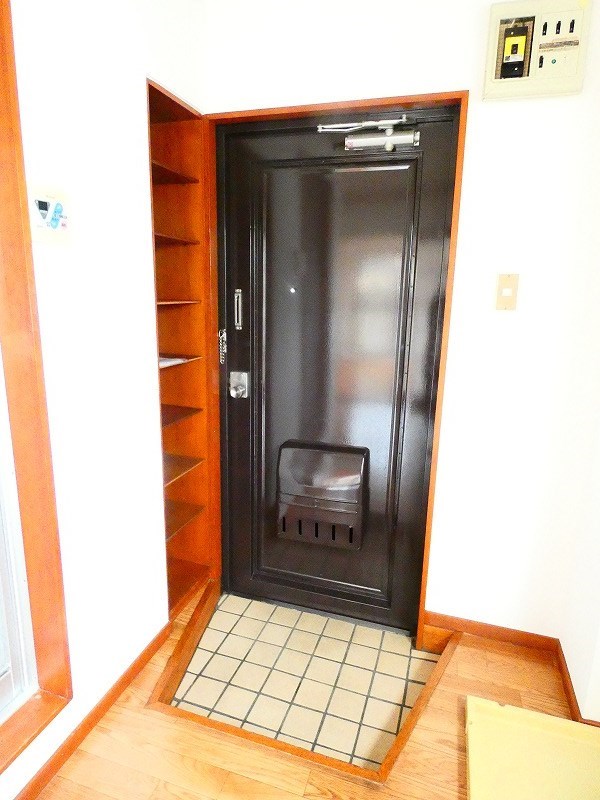 マンションサトウ 玄関