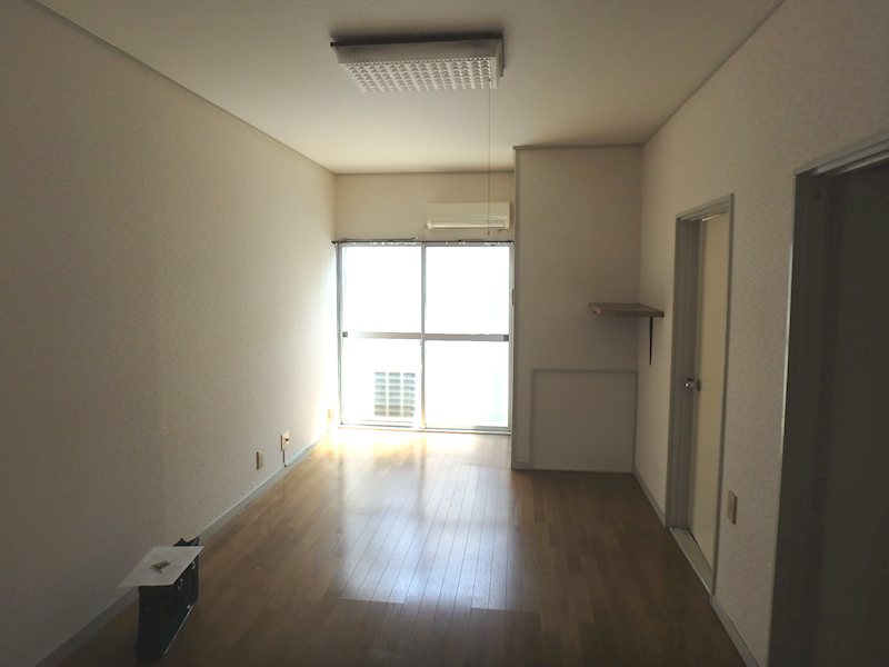 ホワイトプラザ リビング