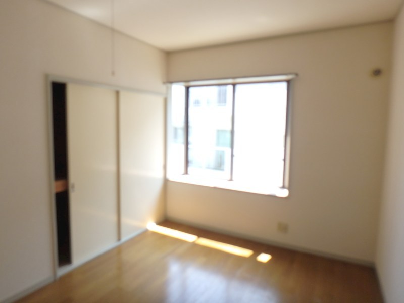 ホワイトプラザ ベッドルーム