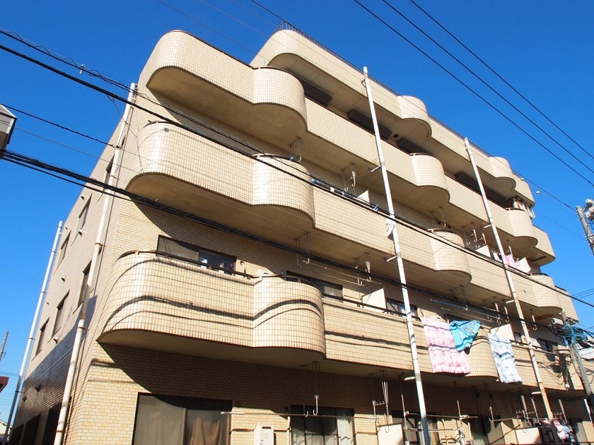 レクサスビル 外観写真