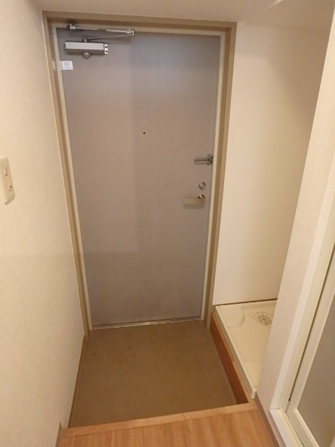 ヴェラハイツ大島 玄関