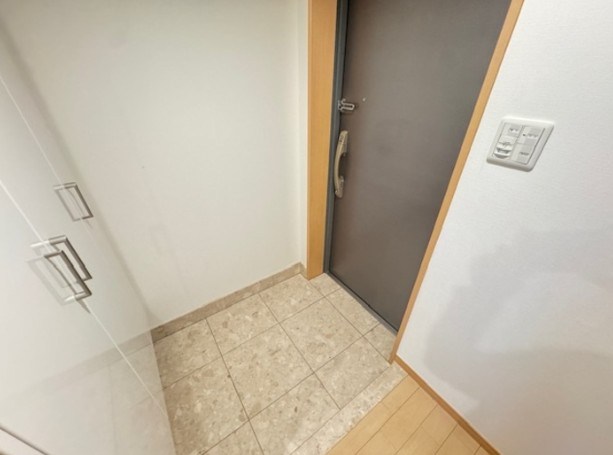 カスタリア人形町 玄関