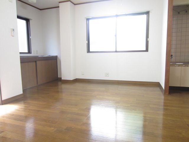 メゾンセピアンローズ リビング