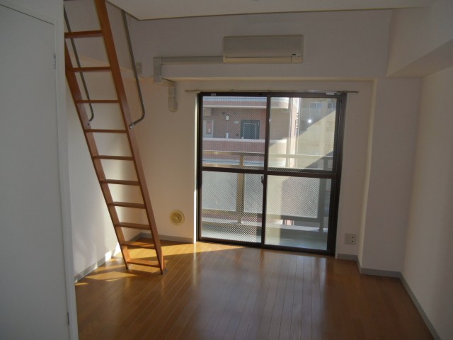 アルカサル浦安 リビング