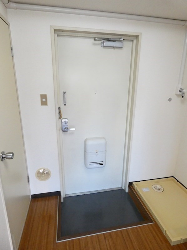 プラムハイライズⅡ 玄関